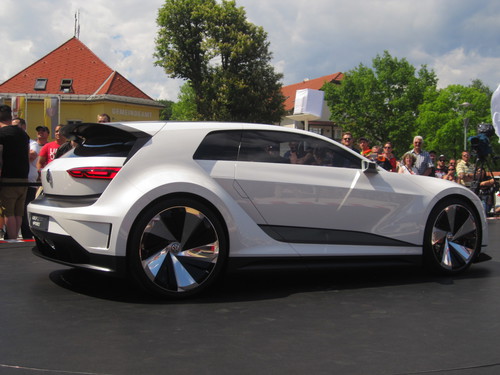 VW Golf GTE Concept.