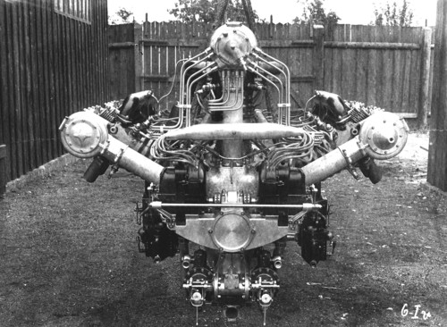 W12-Flugzeugmotor von Laurin &amp; Klement (1926). 