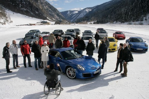 Winter-Fahrtraining mit Porsche: die Trainingsgruppe.