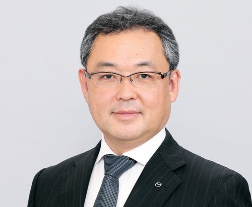 Yashuhiro Aoyama.