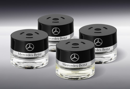 Zubehör für Mercedes-Benz C-Klasse: Für das Air-Balance-Paket gibt es vier verschiedene Düfte.