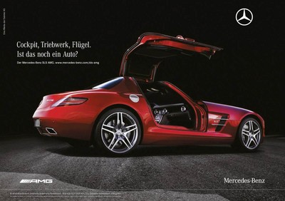 Zur Werbekampagne für den Mercedes-Benz SLS AMG gehören neben dem TV-Sport wird auch Zeitungs-Anzeigen.