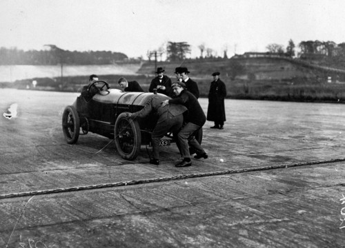Vor 100 Jahren: Rekordfahrt mit &quot;Blitzen-Benz&quot; in Brooklands.