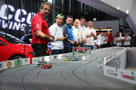 24-Stunden-Rennen mit Slotcars: Die RCCO trug ihr Saisonfinale in der Autostadt in Wolfsburg aus. 