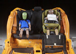 ADAC-Kindersitztest 2022: Rechts der Testsieger Cybex Anoris T i-Size mit integriertem Airbag.