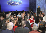Consumer Electronics Show in Las Vegas: Ford-Chef Alan Mulally (im roten Pulli).