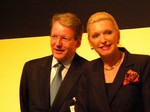 Continental Hauptversammlung 2011: Marie-Elisabeth Schaeffler und INA-Vorastandschef Dr. Jürgen Geißinger.