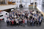 Der zweite Studienjahrgang der „Fakultät 73“ an der Auto-Uni von Volkswagen. 


