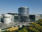 Die Gläserne Manufaktur von Volkswagen in Dresden.