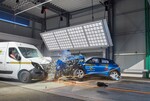 Euro-NCAP-Crashtest mit einem Transporter.