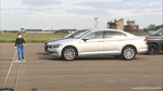 Euro NCAP testet die Fußgängererkennung moderner automatischer Notbremsassistenten.