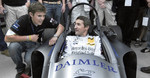Formula Student 2008: Rennfahrer Bernd Schneider ließ sich die Fahrzeuge der beiden von Daimler unterstützten Teams erläutern.