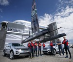 Land Rover unterstützt America's-Cup-Team "Land Rover BAR".