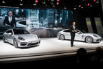 Oliver Blume, Vorstandsvorsitzender der Porsche AG, präsentiert den Panamera Sport Turismo und den neuen Panamera Executive (China-Version).
