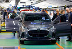 Produktion des überarbeiteten Mazda 2 Hybrid im französischen Toyota-Werk Onnaing.