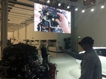 Qualitätsmanagement im Porsche-Werk Leipzig mit  Augmented-Reality-Brille.
