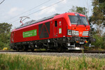 So genannte Zweikraftlokomotive der DB Cargo vom Typ Vectron Dual Mode für den Betrieb auch mit Biokraftstoff.