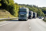 Volkswagen Truck & Bus startet Testprojekte für digital gekoppelte Lkw.
