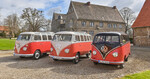 VW Bulli "Samba", Frontansicht der verschiedenen Modelle 1965 - 1962 - 1954 (von links nach rechts).