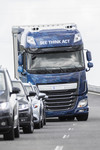 ZF Innovation Truck 2016 mit Evasive Maneuver Assist (EMA) und Highway Driving Assist (HDA).