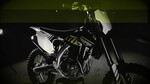 Video: Jeff Stanton und Ricky Carmichael präsentieren das neue Motocross-Motorrad von Triumph.